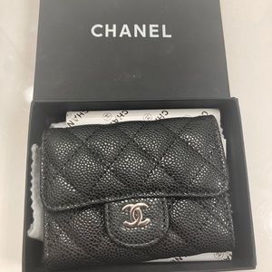 Gorgeous Chanel cardholder Flap Wallet